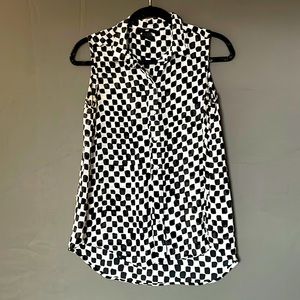 Flowy button up work tank